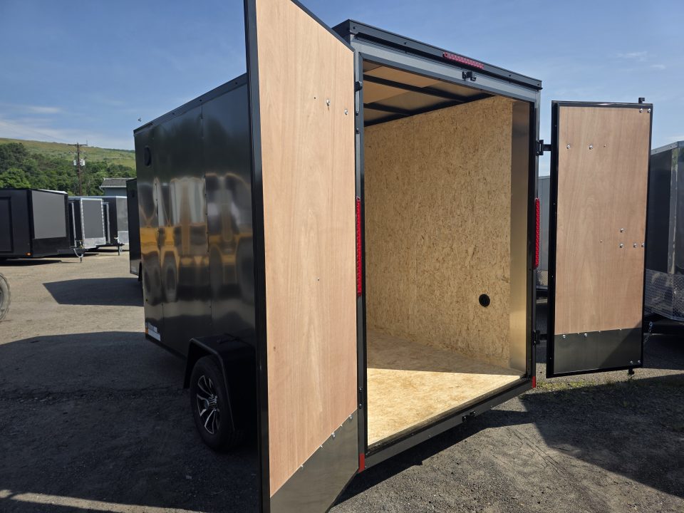 New 2026 Look Trailers ST DLX 6X12 - 7' - BARN DOORS Cargo / Enclosed Trailer