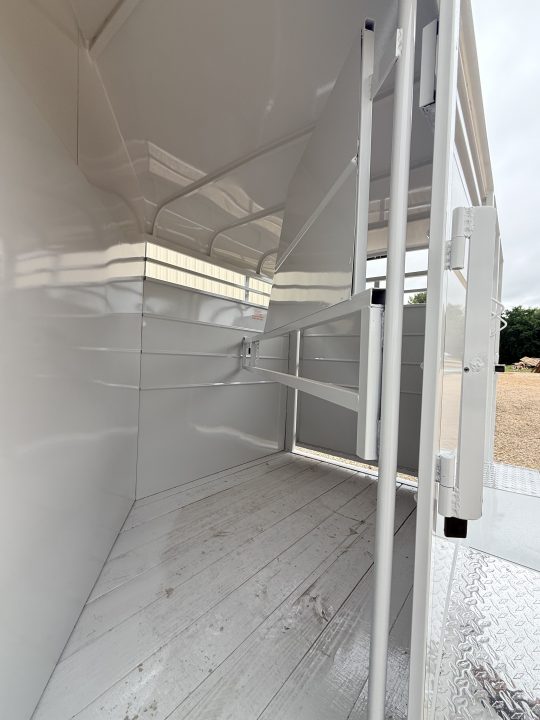 New 2026 Calico Trailers 6 ft x 12 ft Bumper Pull 2 Horse Slant GVWR 7k 3500# Axles Stock / Stock Combo Trailer Stock / Stock Combo Trailer