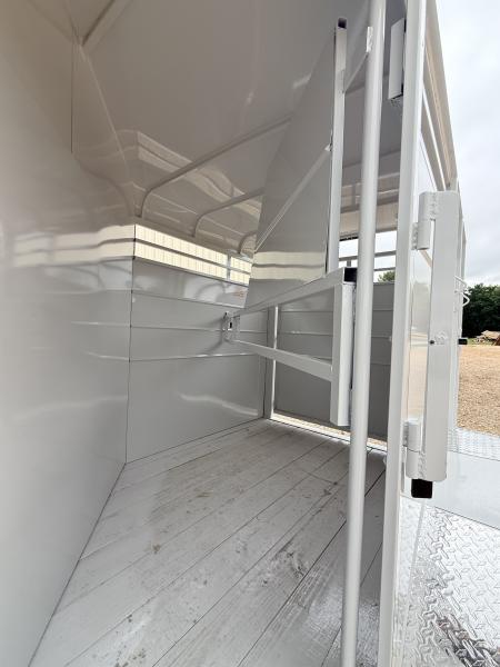 New 2026 Calico Trailers 6 ft x 12 ft Bumper Pull 2 Horse Slant GVWR 7k 3500# Axles Stock / Stock Combo Trailer Stock / Stock Combo Trailer