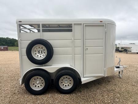 New 2026 Calico Trailers 6 ft x 12 ft Bumper Pull 2 Horse Slant GVWR 7k 3500# Axles Stock / Stock Combo Trailer Stock / Stock Combo Trailer