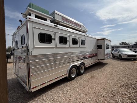 Used 2006 Bloomer THE EVOLUTION Horse Trailer
