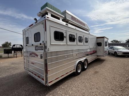 Used 2006 Bloomer THE EVOLUTION Horse Trailer