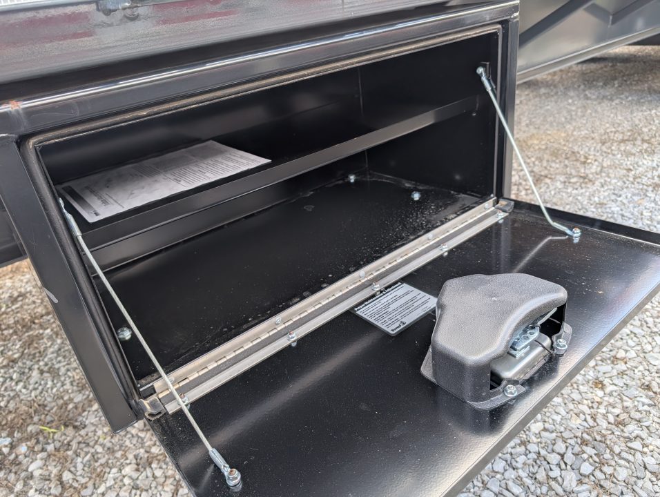 New 2026 Brandt UGR1526D Gooseneck Deckover Trailer