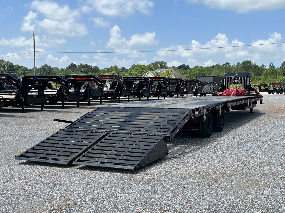 Used 2026 MAXXD Gooseneck Trailer | 102" x 40' | 30K GVWR