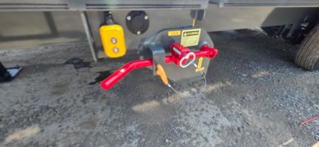 New 2026 Behnke GDF 20K 8X24 DECK OVER TILT Equipment Trailer