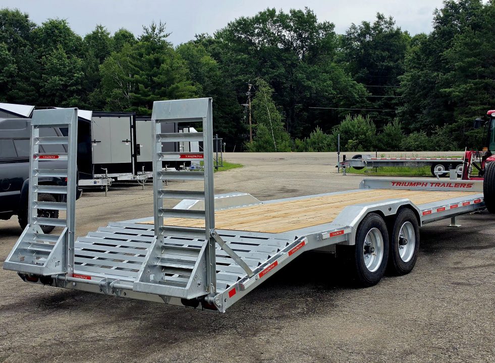New 102 X 20+4 GALVANIZED DRIVE OVER EQUIPMENT TRAILER 8 K AXLES 2026 TRIUMPH