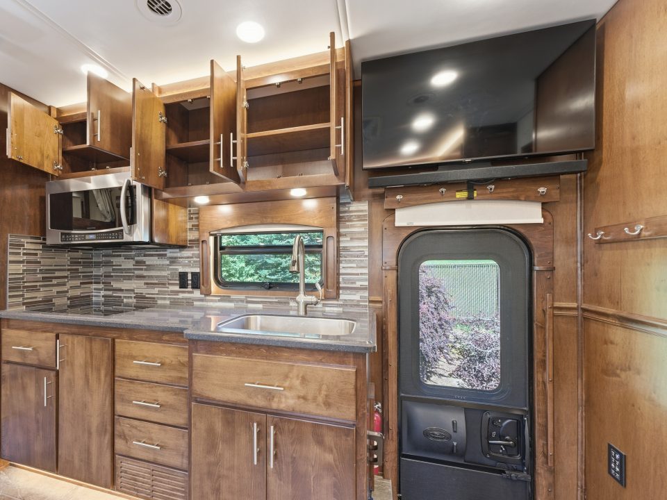 Used 2022 Renegade 41’ Tandem Axle Motorcoach
