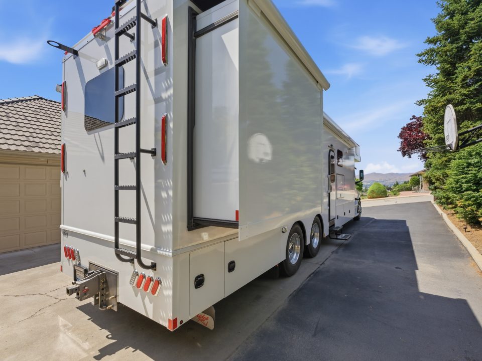 Used 2022 Renegade 41’ Tandem Axle Motorcoach