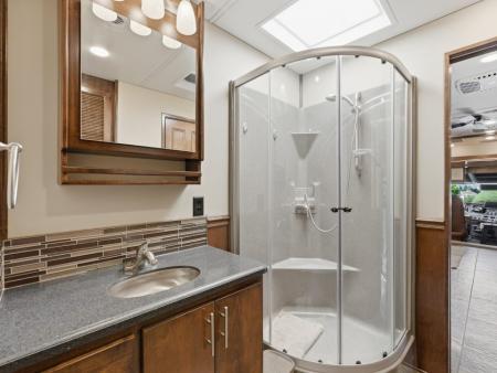 Used 2022 Renegade 41’ Tandem Axle Motorcoach