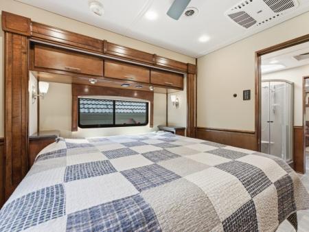 Used 2022 Renegade 41’ Tandem Axle Motorcoach