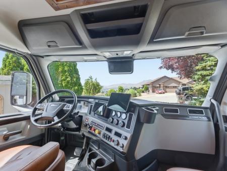Used 2022 Renegade 41’ Tandem Axle Motorcoach