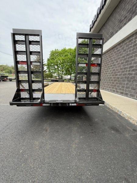 New 2027 MAXX-D EHX8322 Equipment Trailer