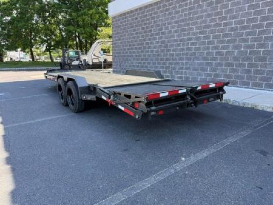 New 2027 MAXX-D EHX8324 Equipment Trailer