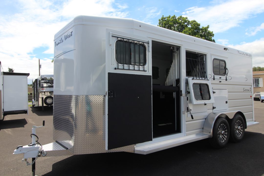New 2027 Trails West Sierra II w/ Mangers - Extra Tall - Escape Door - 1ft added to tack room