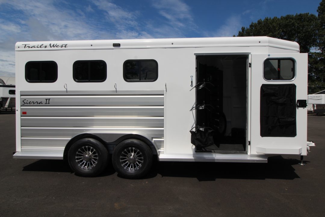 New 2027 Trails West Sierra II w/ Mangers - Extra Tall - Escape Door - 1ft added to tack room
