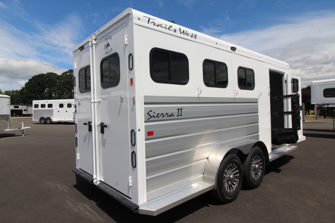 New 2027 Trails West Sierra II w/ Mangers - Extra Tall - Escape Door - 1ft added to tack room