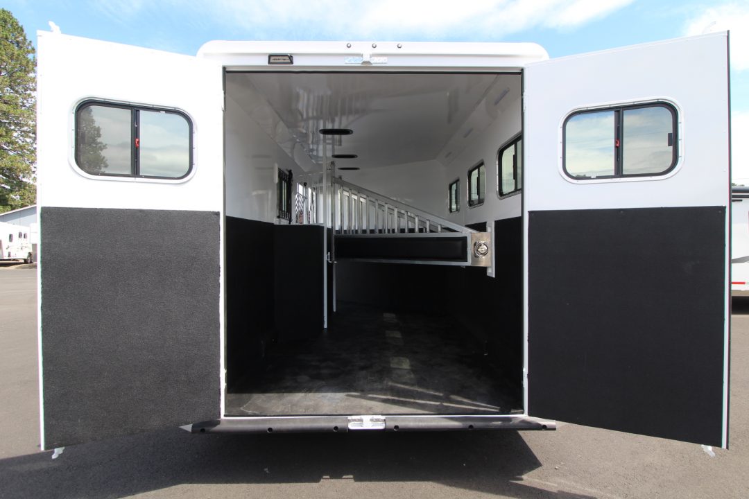 New 2027 Trails West Sierra II w/ Mangers - Extra Tall - Escape Door - 1ft added to tack room