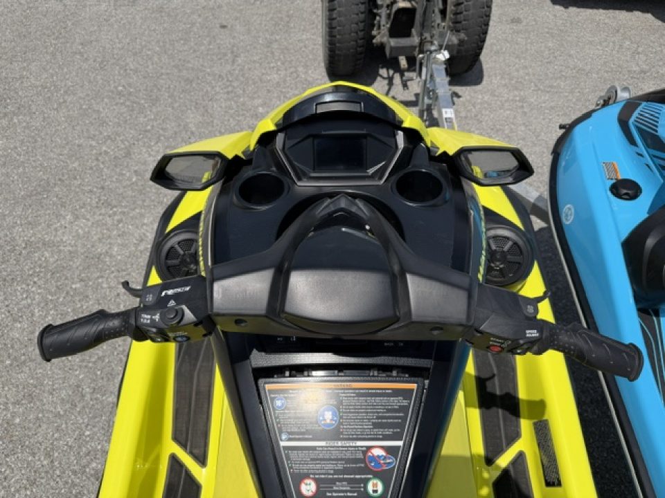 Used 2022 Yamaha WaveRunner FX SVHO & GP 1800 R PWC (Personal Watercraft)