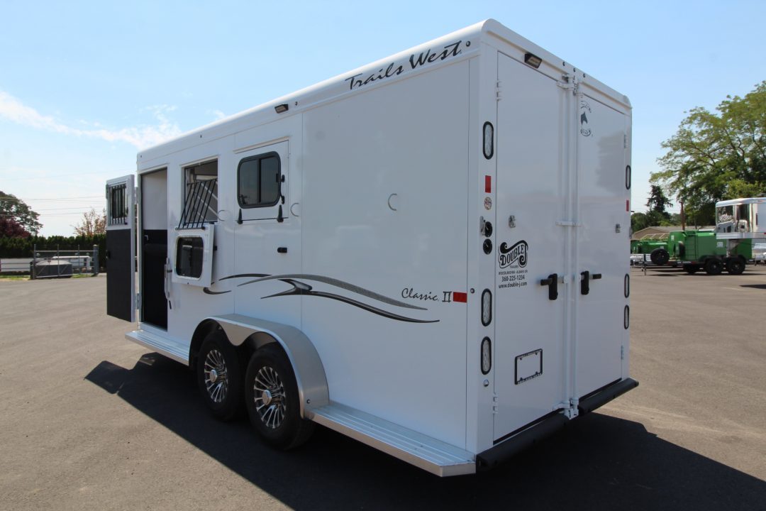 New 2027 Trails West Classic II Warmblood W/ Lined & Insulated Roof - 3 Horse Trailer