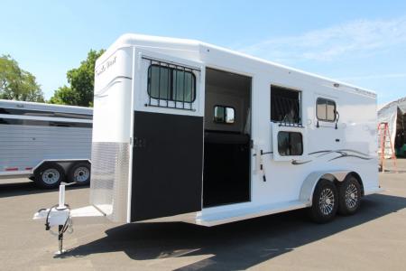 New 2027 Trails West Classic II Warmblood W/ Lined & Insulated Roof - 3 Horse Trailer
