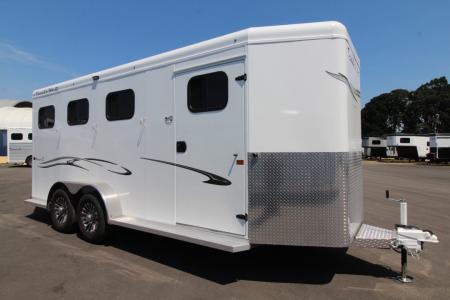 New 2027 Trails West Classic II Warmblood W/ Lined & Insulated Roof - 3 Horse Trailer