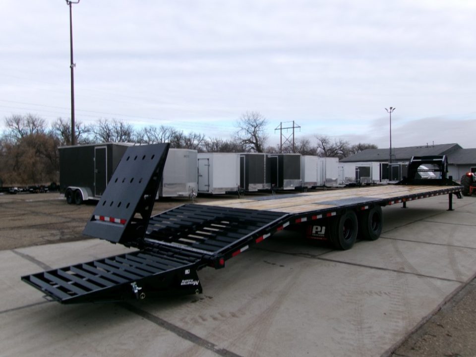 New 2026 PJ Trailers LDQ40D2HSWK-BYSC-JA06 Flatbed Trailer