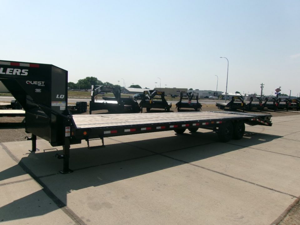 New 2026 PJ Trailers LQS3072BSWK Flatbed Trailer