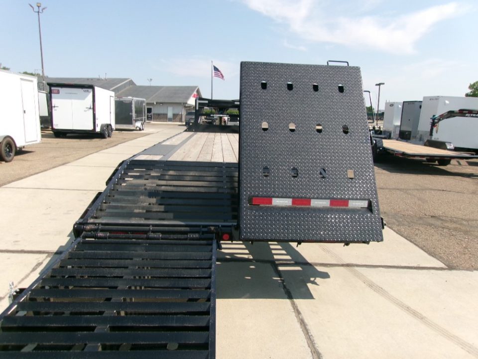 New 2026 PJ Trailers LQS3072BSWK Flatbed Trailer