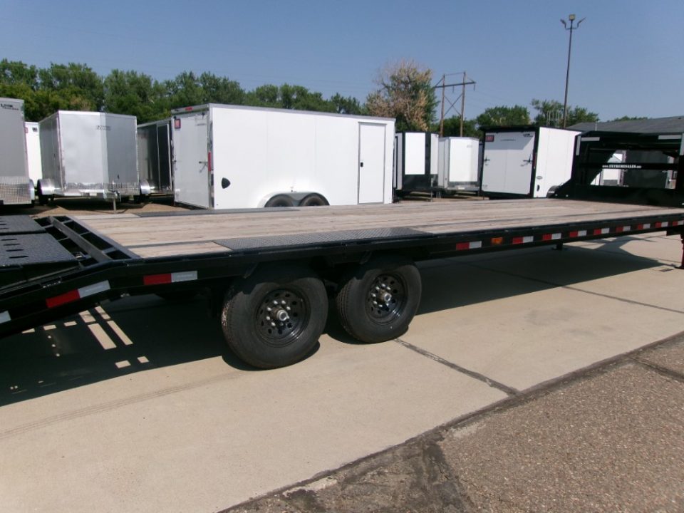New 2026 PJ Trailers LQS3072BSWK Flatbed Trailer