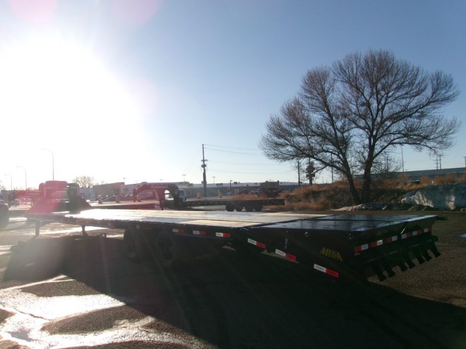 New 2026 Big Tex Trailers 25GN-40D5A-MRBK Flatbed Trailer