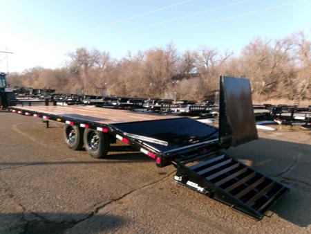 New 2026 PJ Trailers F8J2272BSYK Deckover Trailer