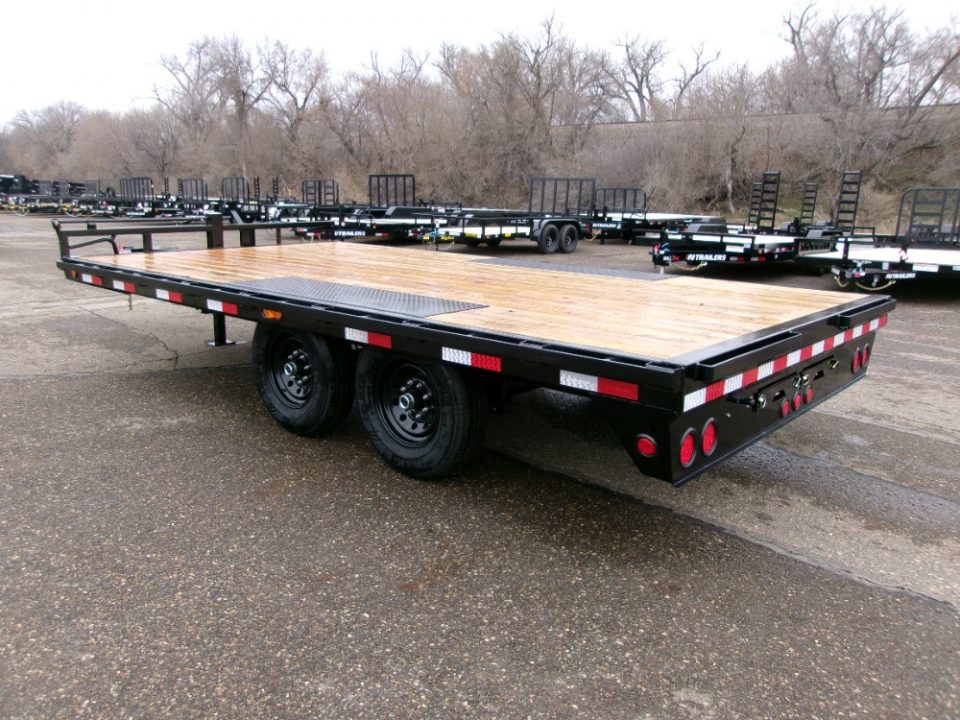 New 2026 PJ Trailers F8J1672BSSK Deckover Trailer