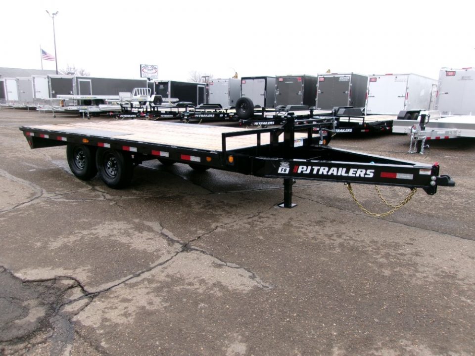 New 2026 PJ Trailers F8J1672BSSK Deckover Trailer