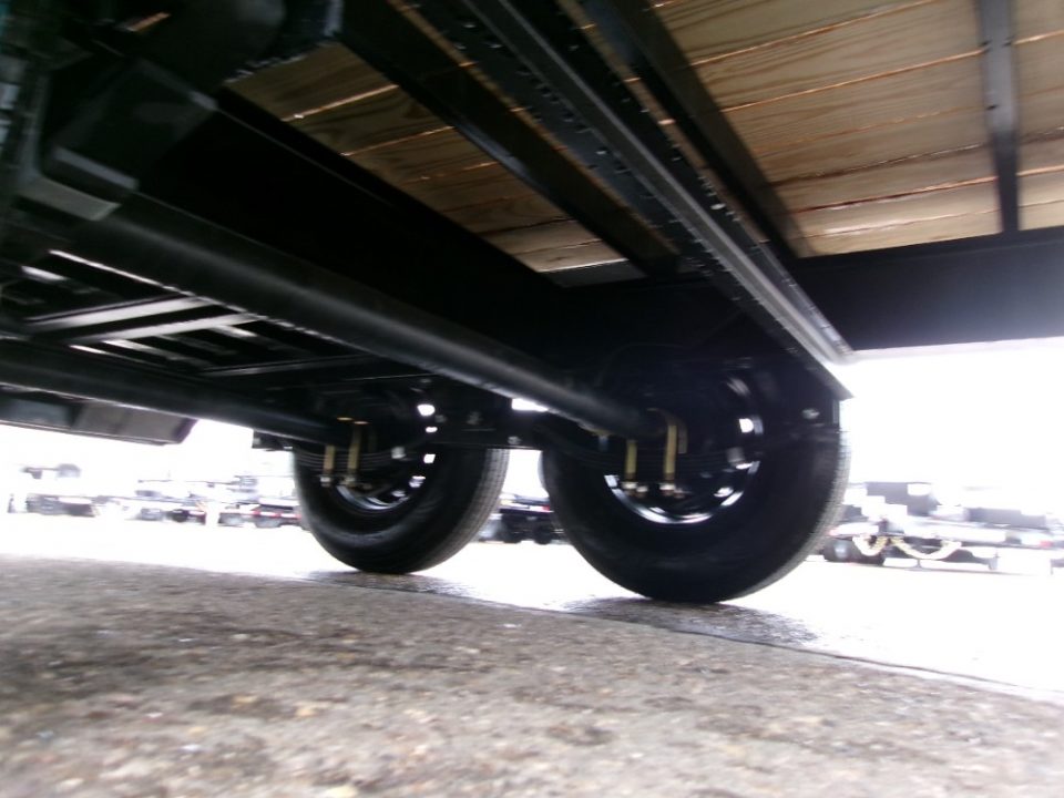 New 2026 PJ Trailers F8J1672BSSK Deckover Trailer