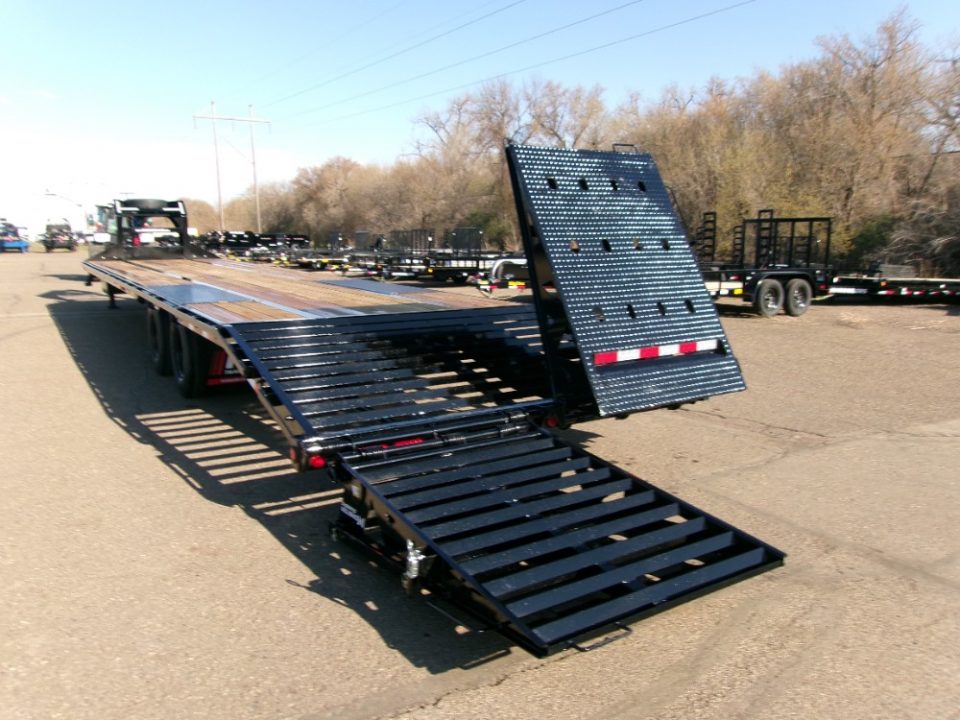 New 2026 PJ Trailers LDQ40D2BSWK-BYSC-JA06 Flatbed Trailer