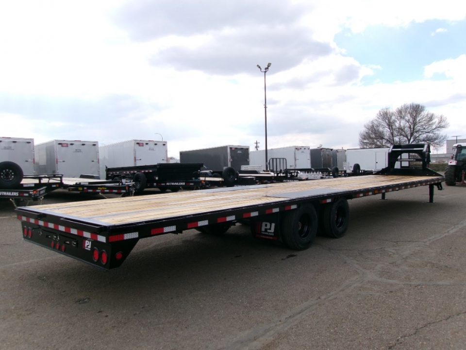 New 2026 PJ Trailers LDQ40D2BSSK-JA01 Flatbed Trailer