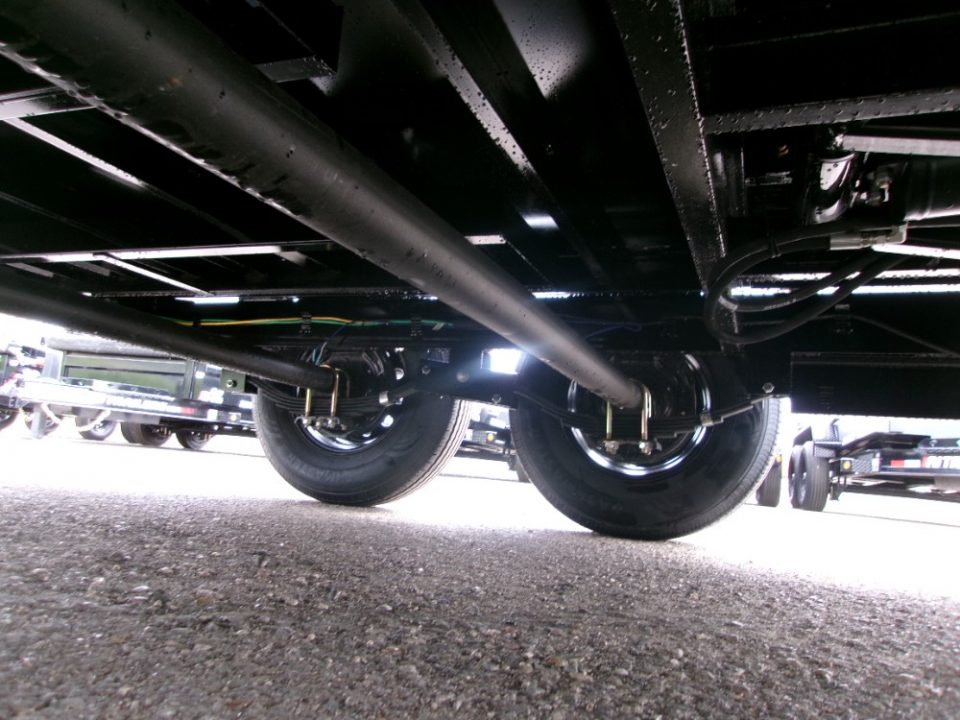 New 2027 PJ Trailers D7J1472BSSK Equipment Trailer