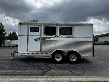 Consignment 2007 Dream Coach 3H Slant BP Horse Trailer w/ Dressing Room