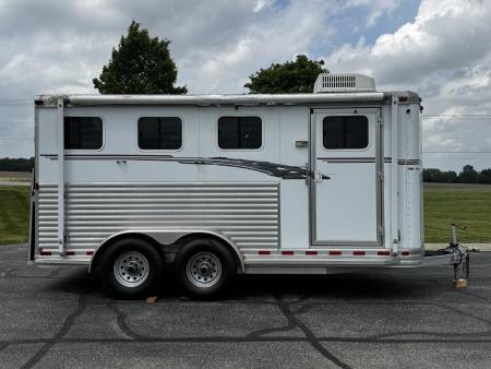Consignment 2007 Dream Coach 3H Slant BP Horse Trailer w/ Dressing Room