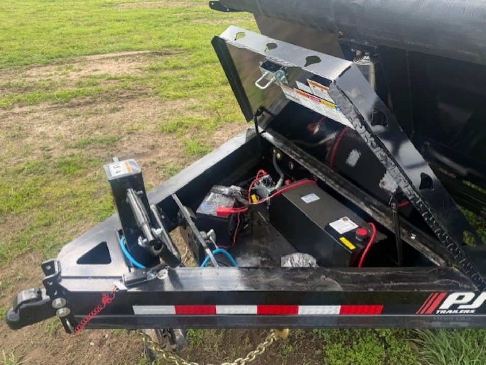 New 2026 PJ Trailers 83" x 16' DT1 Dump Trailer