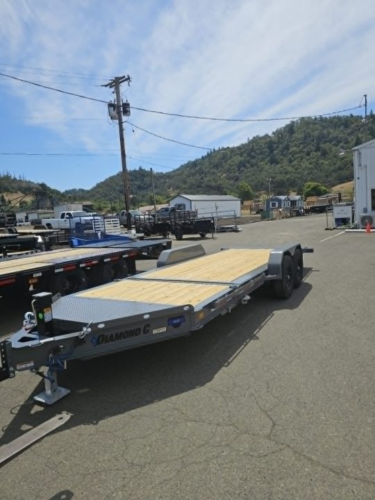 New SALE! EQUIPMENT 2026 Diamond C Trailers HDT207 82X20 15500 GVWR SPLIT-TILT TRAILER CEMENT GRAY