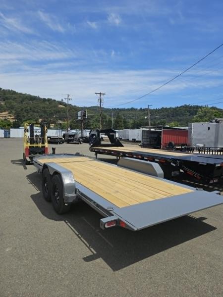 New SALE! EQUIPMENT 2026 Diamond C Trailers HDT207 82X20 15500 GVWR SPLIT-TILT TRAILER CEMENT GRAY