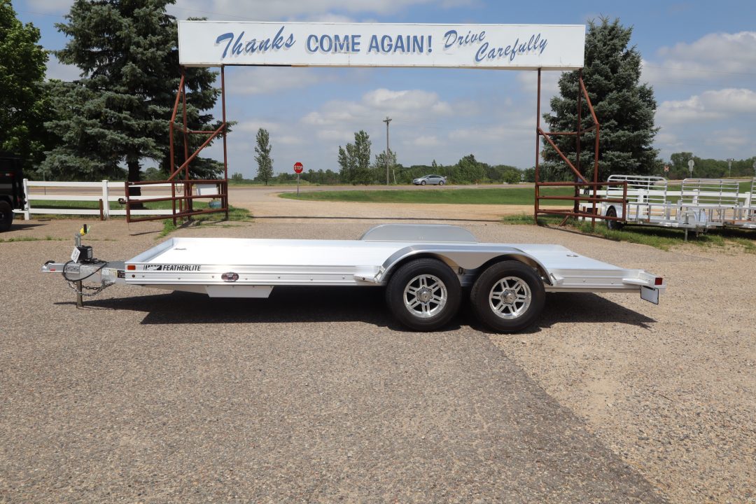 New 2026 Featherlite Trailers 3110 17.5' Car / Racing Trailer