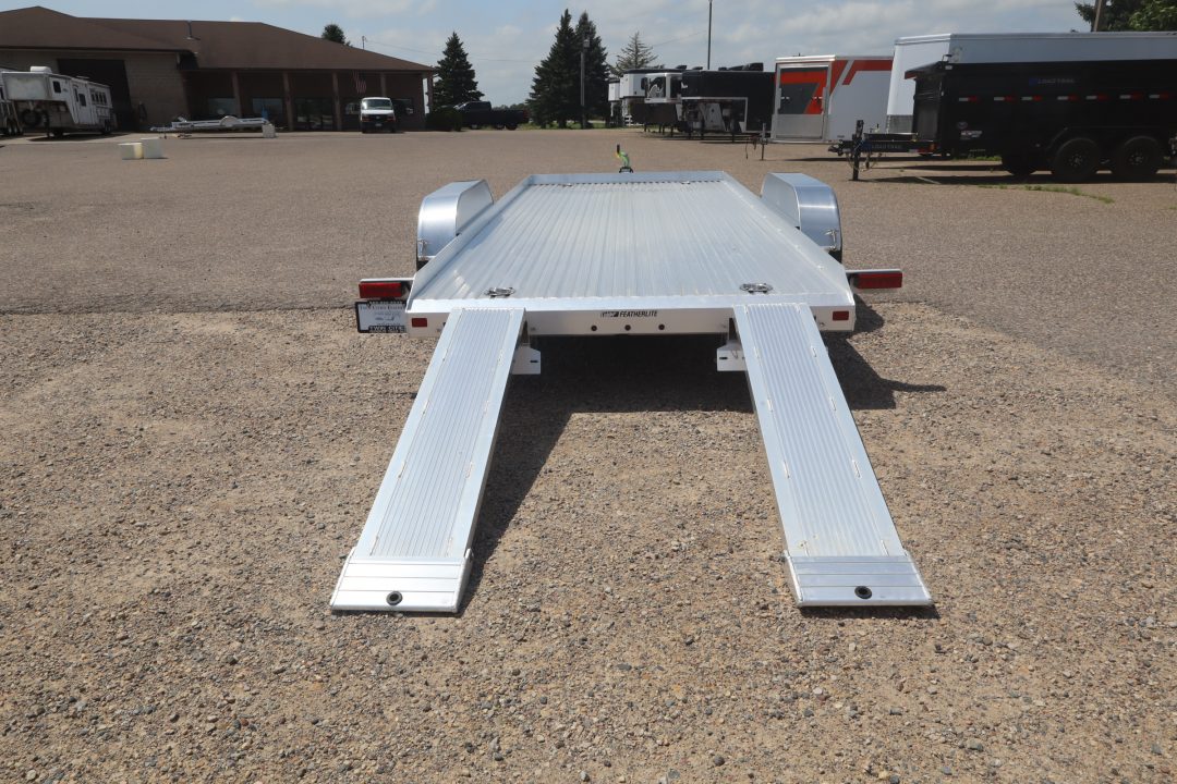 New 2026 Featherlite Trailers 3110 17.5' Car / Racing Trailer