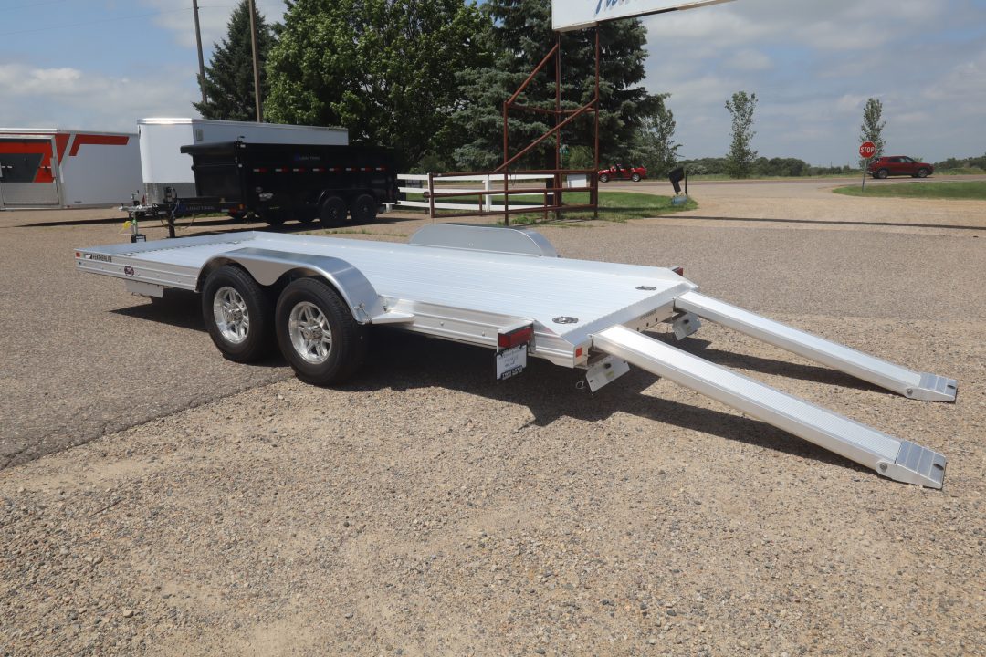 New 2026 Featherlite Trailers 3110 17.5' Car / Racing Trailer