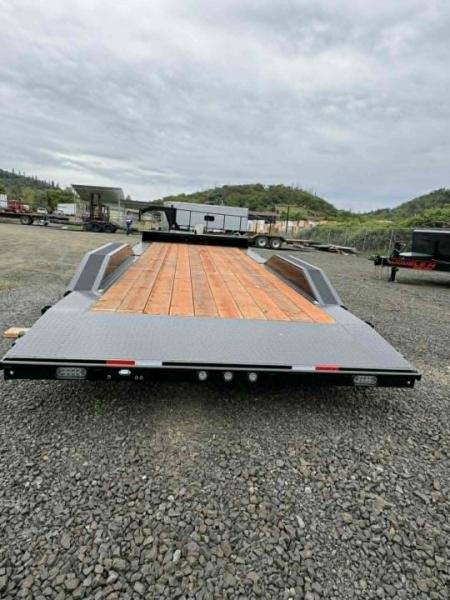 New CAR HAULER 2026 VERSATILE HD720 7X20 ROCK CRAWLER DRIVE OVER FENDERS DOVETAIL 10,000 GVWR TRAILER BLACK
