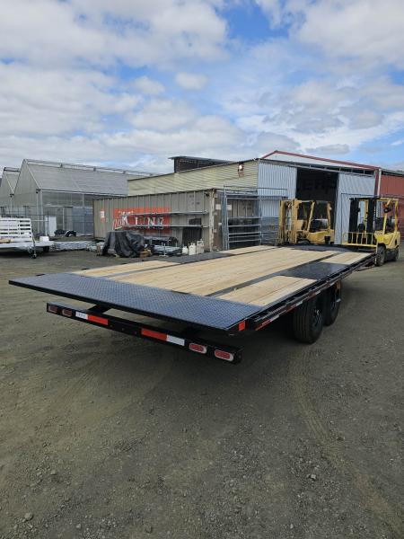 New DECKOVER 2026 Diamond C Trailers DET207 20' X 102" 15,500 GVWR FULL TILT BLUETOOTH ONYX BLACK