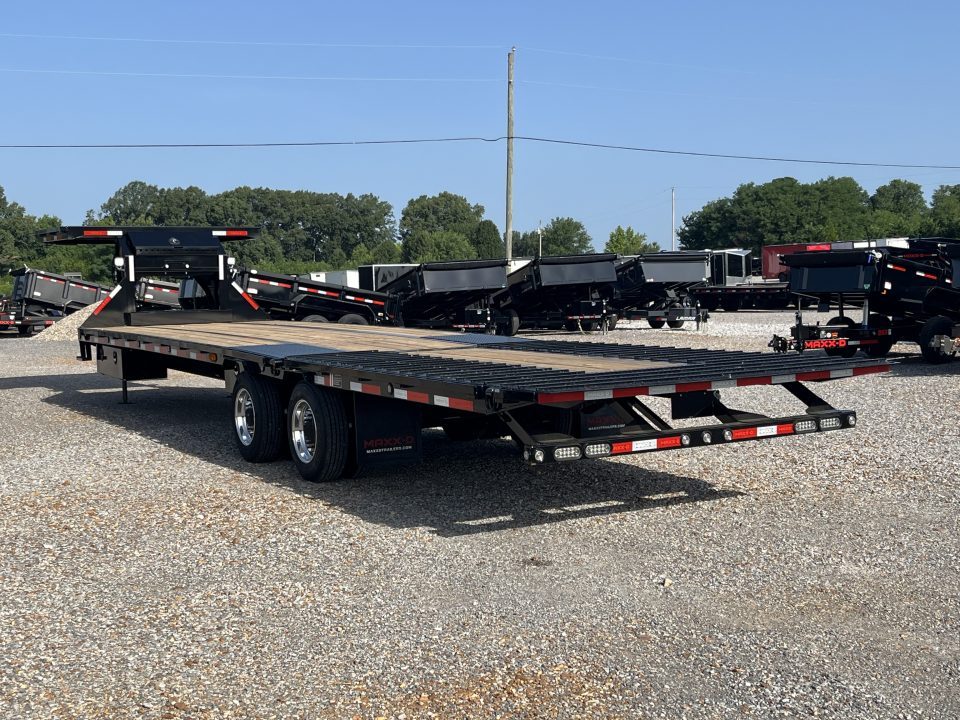 New 2027 MAXXD Hydraulic Dovetail Gooseneck Trailer | 34' x 102' 30K GVWR