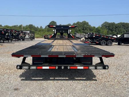 New 2027 MAXXD Hydraulic Dovetail Gooseneck Trailer | 34' x 102' 30K GVWR