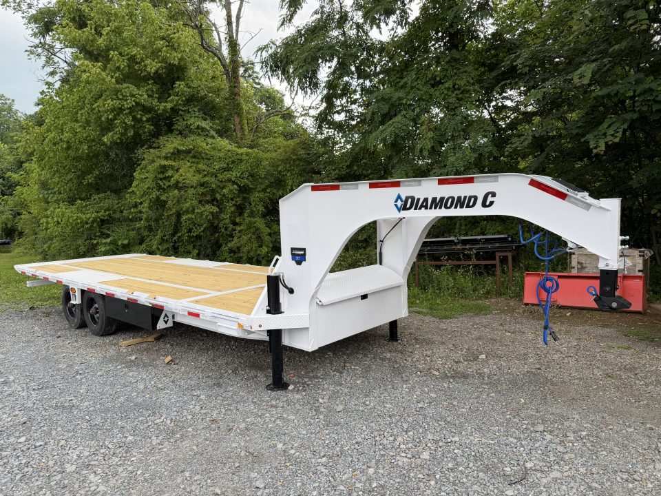 New 2026 Diamond C DET210 Tilt Trailer 102”X24’ SOLAR CHARGER HYDRO JACKS & WIRELESS REMOTE